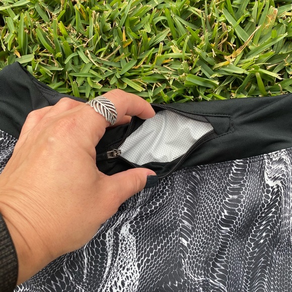 Nike running shorts - Picture 5 of 6